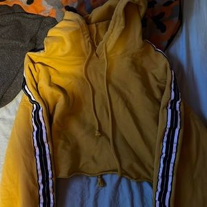 cropped hoodie